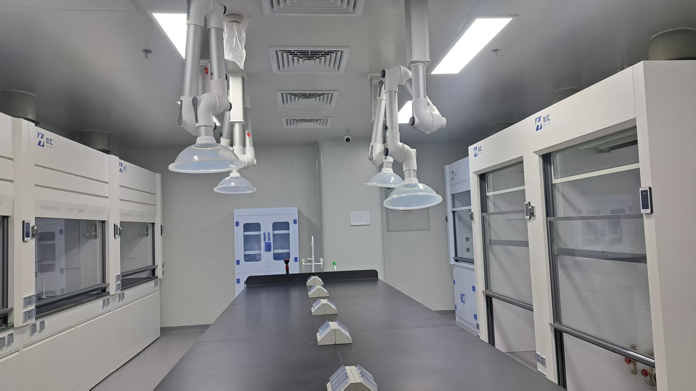 深圳實驗室裝修公司